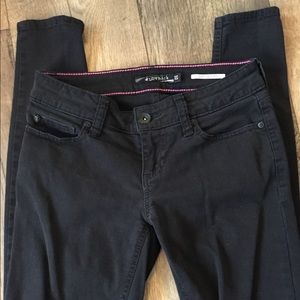 Black lovesick skinny jeans